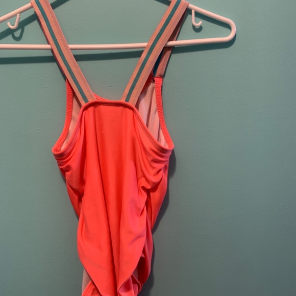 Pink bathing suit - Picture 3 of 3